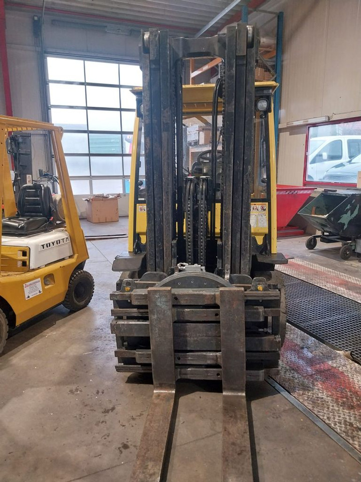 Hyster H4.5FTS5 - Dieselstapler: das Bild 3 Hyster H4.5FTS5 - Dieselstapler: das Bild 3