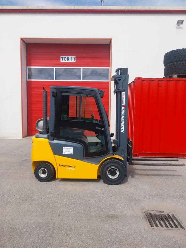 Jungheinrich TFG-320 370ZT - Gabelstapler: das Bild 1 Jungheinrich TFG-320 370ZT - Gabelstapler: das Bild 1