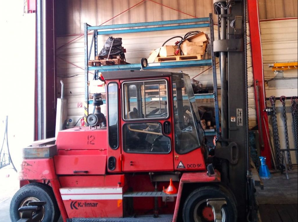 Kalmar DCD90-6L - Dieselstapler: das Bild 1 Kalmar DCD90-6L - Dieselstapler: das Bild 1