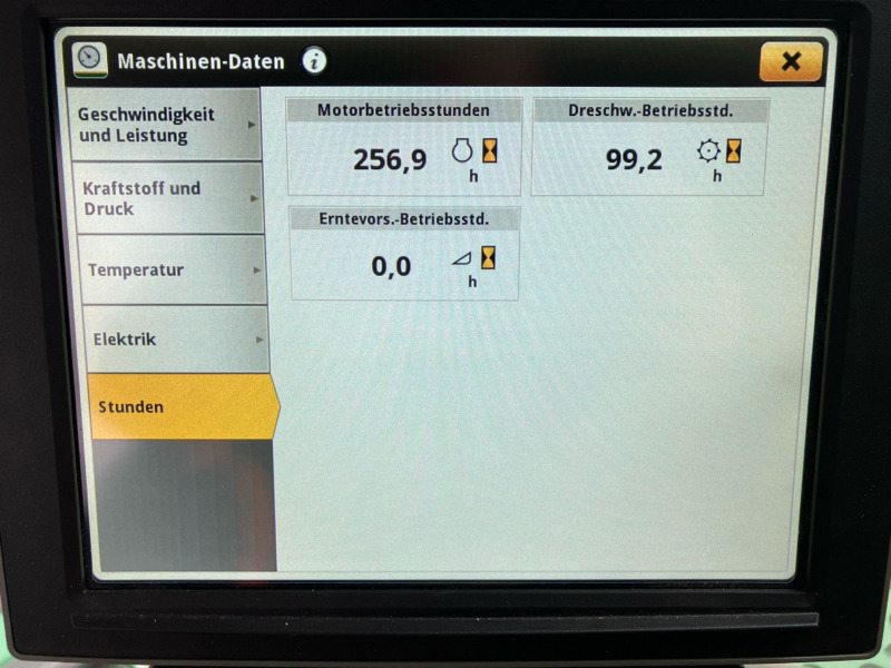 John Deere X9 1100 - Mähdrescher: das Bild 3 John Deere X9 1100 - Mähdrescher: das Bild 3