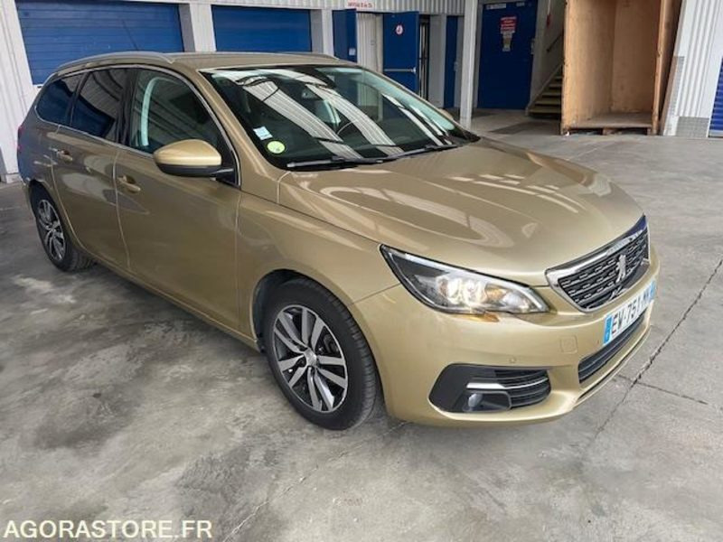 308 ALLURE 1.5 BHDI 130cv BVM6- 04/2018 - 150900 KM - Kombi: das Bild 4 308 ALLURE 1.5 BHDI 130cv BVM6- 04/2018 - 150900 KM - Kombi: das Bild 4