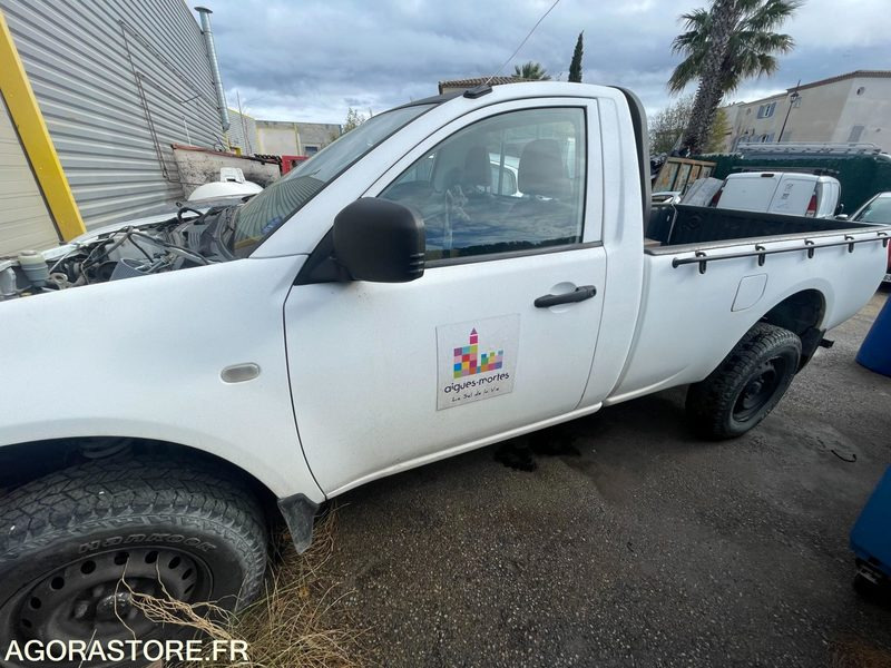 Kleintransporter 4x4 Mitsubishi: das Bild 6 Kleintransporter 4x4 Mitsubishi: das Bild 6