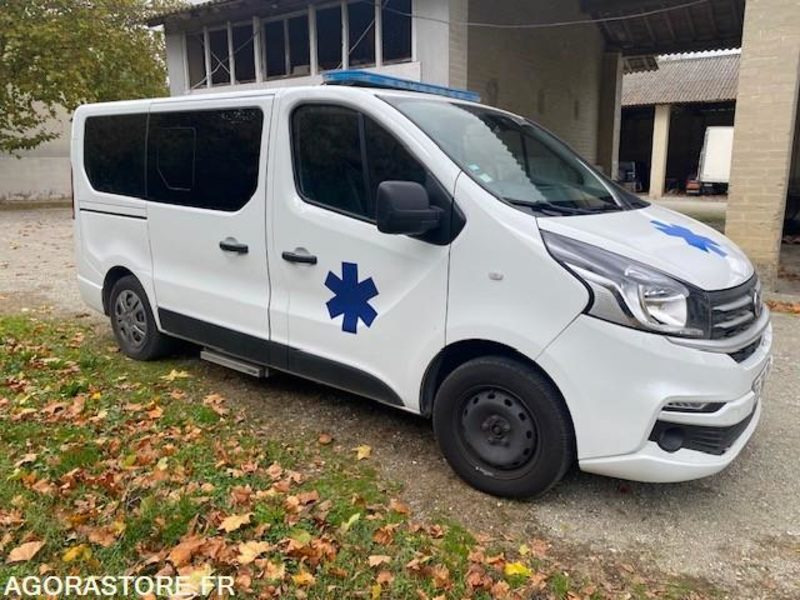 AMBULANCE FIAT TALENTO L1H1 120 CV - 2019 - 121 000km - Krankenwagen: das Bild 2 AMBULANCE FIAT TALENTO L1H1 120 CV - 2019 - 121 000km - Krankenwagen: das Bild 2
