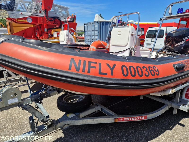 ZEPPELIN Command 15 sur remorque RSA - 2008 - Auflieger: das Bild 1 ZEPPELIN Command 15 sur remorque RSA - 2008 - Auflieger: das Bild 1
