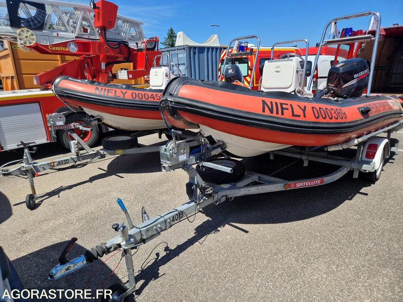 ZEPPELIN Command 15 sur remorque RSA - 2008 - Auflieger: das Bild 4 ZEPPELIN Command 15 sur remorque RSA - 2008 - Auflieger: das Bild 4