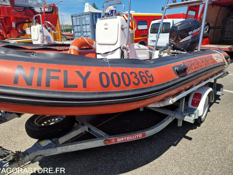 ZEPPELIN Command 15 sur remorque RSA - 2008 - Auflieger: das Bild 3 ZEPPELIN Command 15 sur remorque RSA - 2008 - Auflieger: das Bild 3