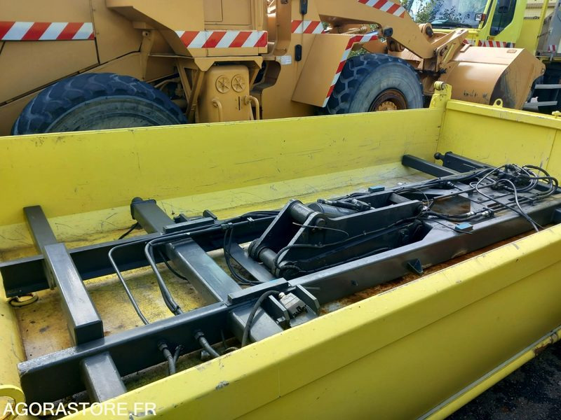 BENNE CAMION (DM013-25) - Baugeräte: das Bild 2 BENNE CAMION (DM013-25) - Baugeräte: das Bild 2