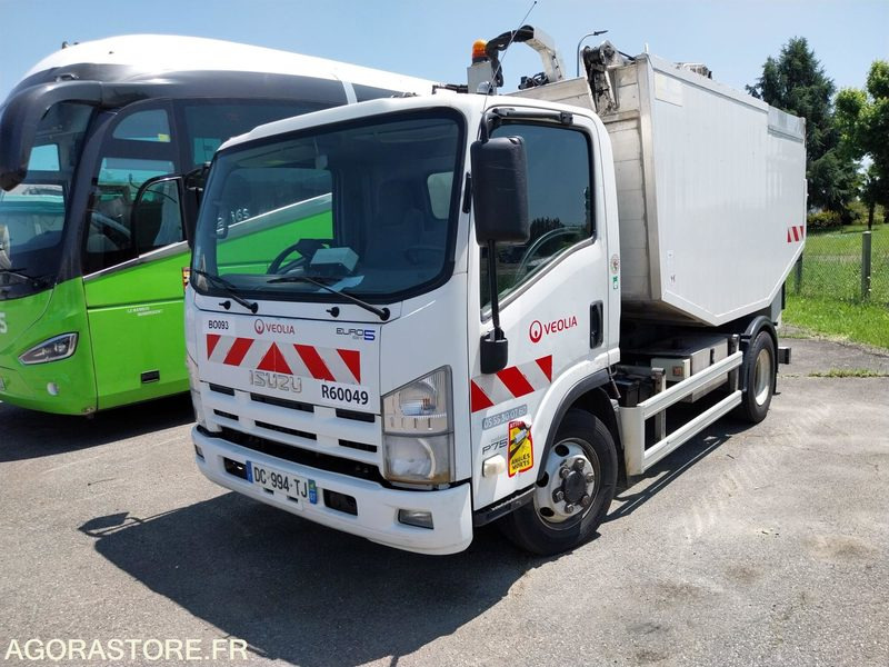 BOM ISUZU SEMAT 7,5T // R60049 - Müllwagen: das Bild 1 BOM ISUZU SEMAT 7,5T // R60049 - Müllwagen: das Bild 1