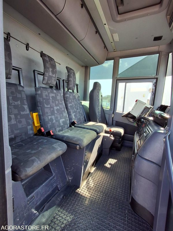 BOM Mercedes Econic 2013 240330 kms - CX-136-DD - Müllwagen: das Bild 2 BOM Mercedes Econic 2013 240330 kms - CX-136-DD - Müllwagen: das Bild 2