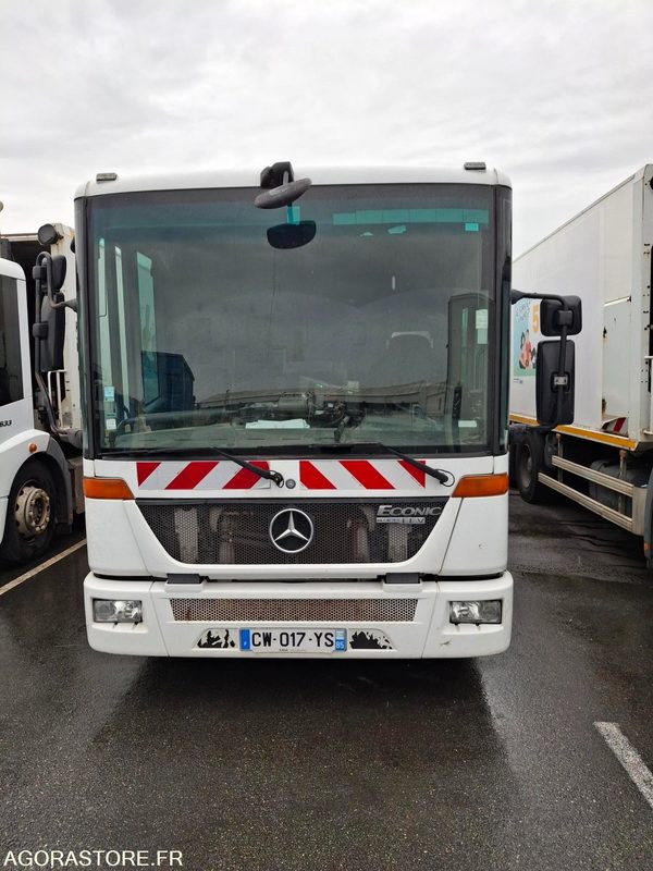BOM Mercedes Econic 256043 kms 2013 - CW-017-YS - Müllwagen: das Bild 2 BOM Mercedes Econic 256043 kms 2013 - CW-017-YS - Müllwagen: das Bild 2