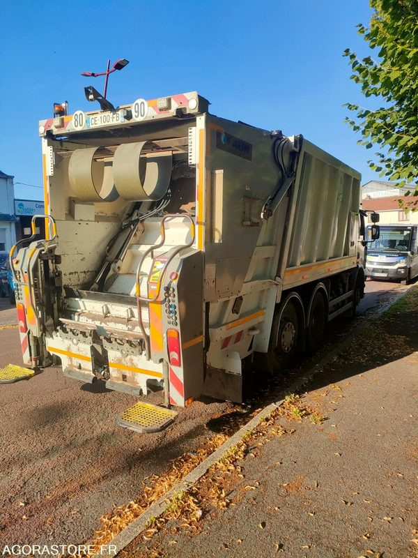 BOM Renault 26 tonnes - Müllwagen: das Bild 3 BOM Renault 26 tonnes - Müllwagen: das Bild 3