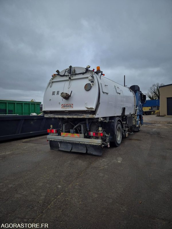 Kehrmaschine Balayeuse Eurovoirie Optifant 70 TA THP - 2012 - 242 000 heures: das Bild 12 Kehrmaschine Balayeuse Eurovoirie Optifant 70 TA THP - 2012 - 242 000 heures: das Bild 12