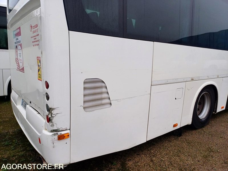 CAR IRISBUS RECREO - N°16813 - MEC2010 - 522000km/ AT-416-NP - Schulbus: das Bild 4 CAR IRISBUS RECREO - N°16813 - MEC2010 - 522000km/ AT-416-NP - Schulbus: das Bild 4