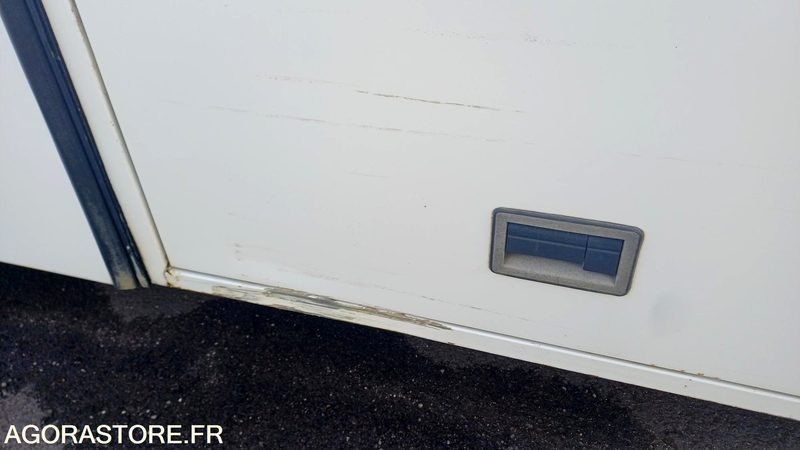 CAR MAN - FAST SCOLER 3 -N°7594 MEC 2007 / 302000 KM - BN-707-ZC - Schulbus: das Bild 4 CAR MAN - FAST SCOLER 3 -N°7594 MEC 2007 / 302000 KM - BN-707-ZC - Schulbus: das Bild 4