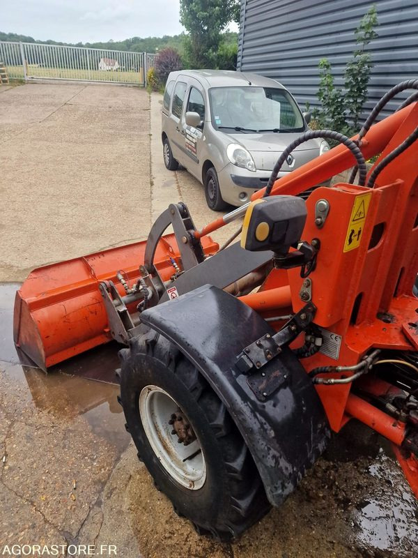 CHARGEUSE SUR PNEUS EVERUN ER08 EASY DIESEL 24CV - 2017 - 580 heures - Lader: das Bild 4 CHARGEUSE SUR PNEUS EVERUN ER08 EASY DIESEL 24CV - 2017 - 580 heures - Lader: das Bild 4