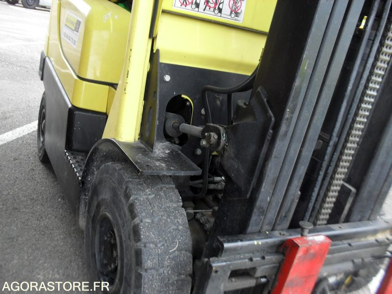 CHARIOT ELEVATEUR HYSTER 1.8FT - Treibgasstapler: das Bild 4 CHARIOT ELEVATEUR HYSTER 1.8FT - Treibgasstapler: das Bild 4