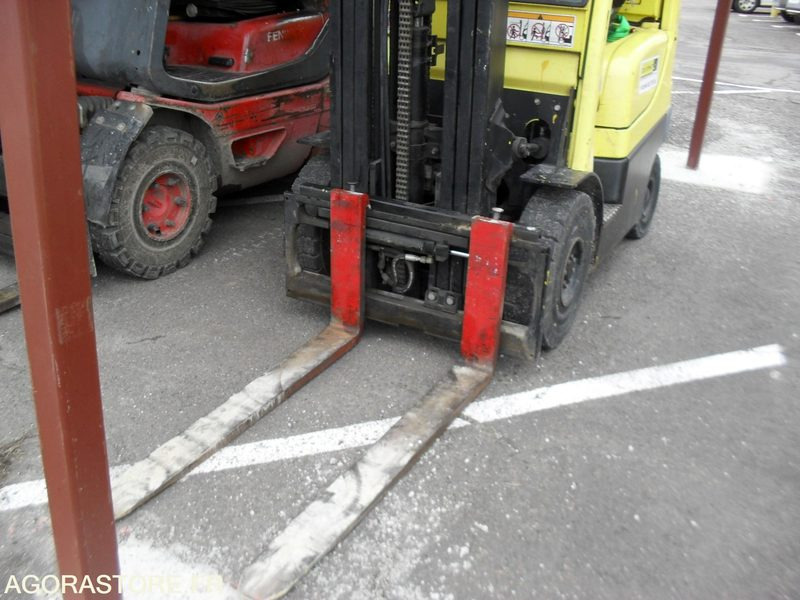 CHARIOT ELEVATEUR HYSTER 1.8FT - Treibgasstapler: das Bild 3 CHARIOT ELEVATEUR HYSTER 1.8FT - Treibgasstapler: das Bild 3