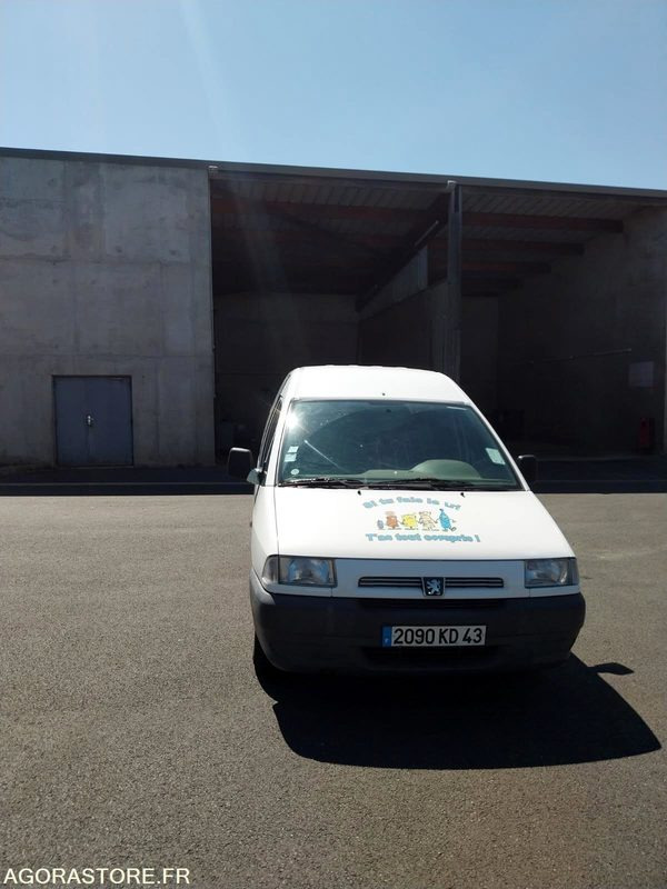 CITROEN EXPERT 1,9 D FOURGON - Kastenwagen: das Bild 4 CITROEN EXPERT 1,9 D FOURGON - Kastenwagen: das Bild 4