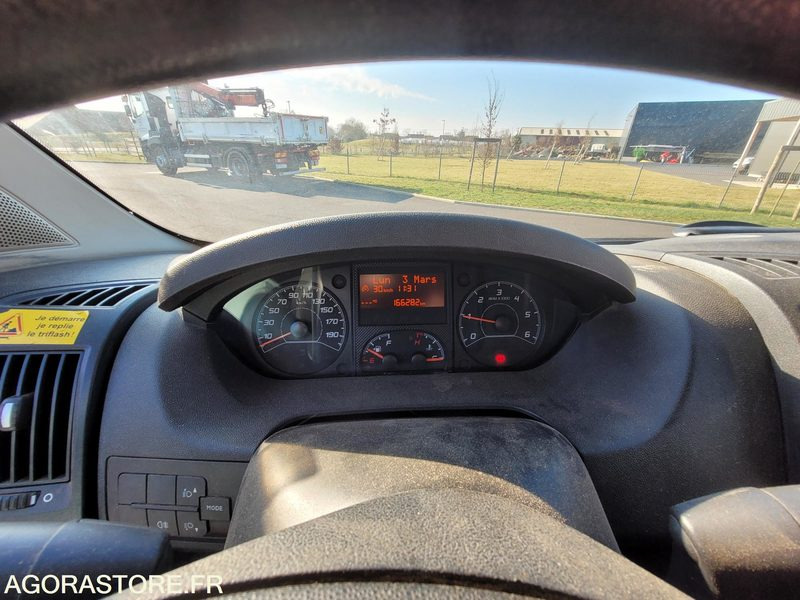 CITROEN JUMPER HDI 110 FAP BUSINESS - Kastenwagen: das Bild 5 CITROEN JUMPER HDI 110 FAP BUSINESS - Kastenwagen: das Bild 5