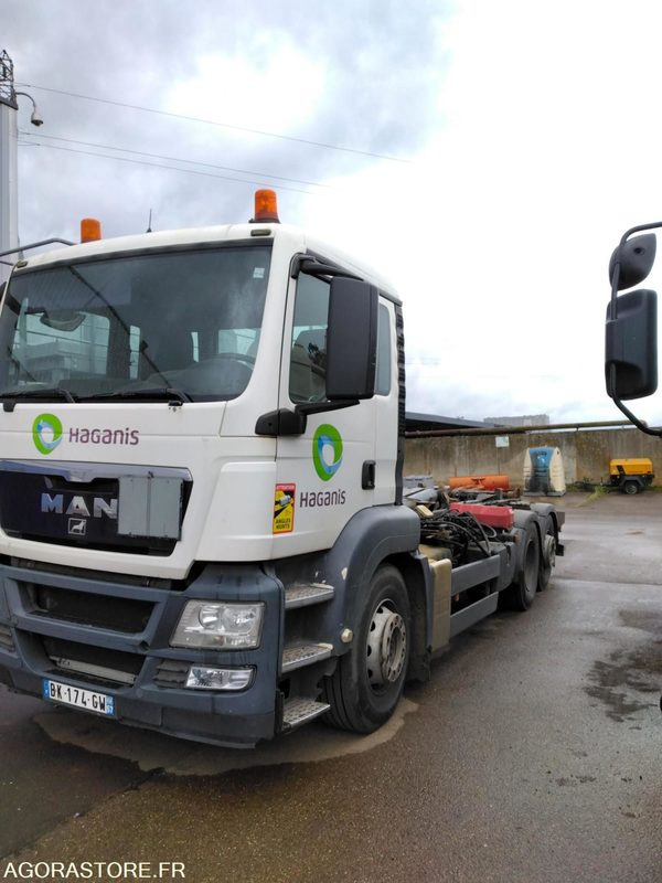 Camion Ampliroll MAN 26 tonnes - Abrollkipper: das Bild 2 Camion Ampliroll MAN 26 tonnes - Abrollkipper: das Bild 2