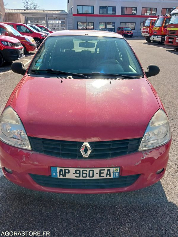 Clio 2010 - 99 363 km - PKW: das Bild 2 Clio 2010 - 99 363 km - PKW: das Bild 2