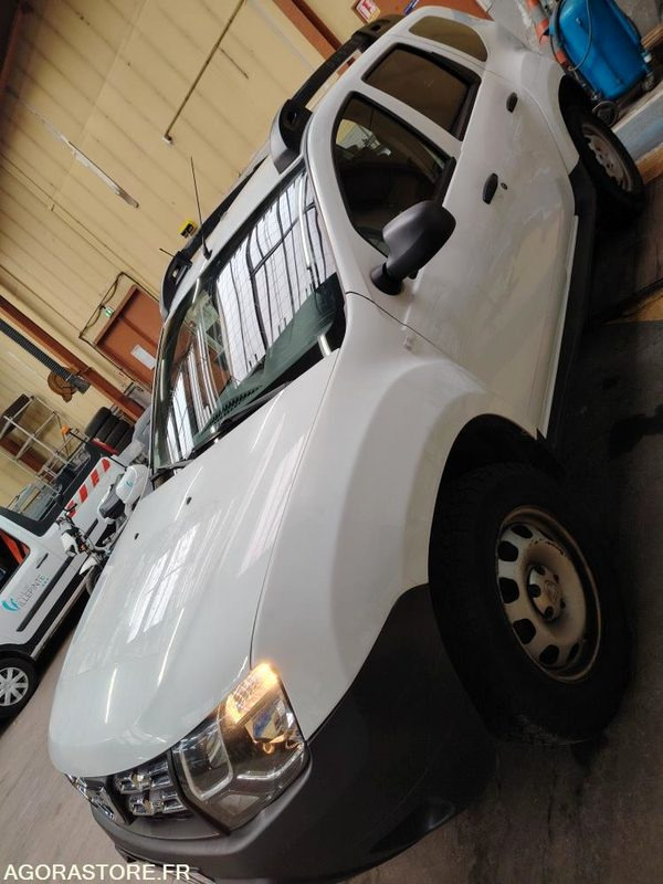 DACIA DUSTER - SUV/ Geländewagen: das Bild 4 DACIA DUSTER - SUV/ Geländewagen: das Bild 4