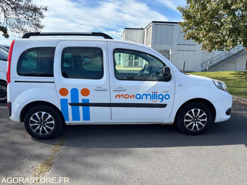 EY-071-HT - Roulant - RENAULT KANGOO II - VP - 196 430 Kms - PKW: das Bild 2 EY-071-HT - Roulant - RENAULT KANGOO II - VP - 196 430 Kms - PKW: das Bild 2