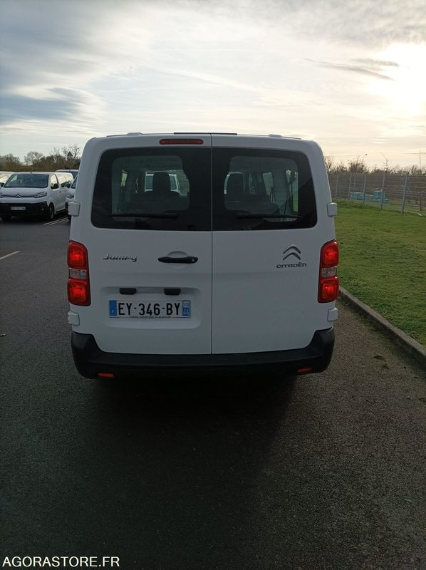 EY-346-BY - Roulant - CITROEN JUMPY SPACE TOURER - VP - 189 243 Kms "CG PERDUE" - Kleinbus, Personentransporter: das Bild 5 EY-346-BY - Roulant - CITROEN JUMPY SPACE TOURER - VP - 189 243 Kms "CG PERDUE" - Kleinbus, Personentransporter: das Bild 5