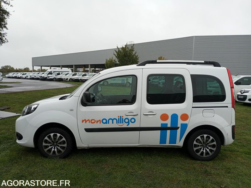 EY-498-HT - Roulant - RENAULT KANGOO - VP - 176 724 Kms - PKW: das Bild 3 EY-498-HT - Roulant - RENAULT KANGOO - VP - 176 724 Kms - PKW: das Bild 3
