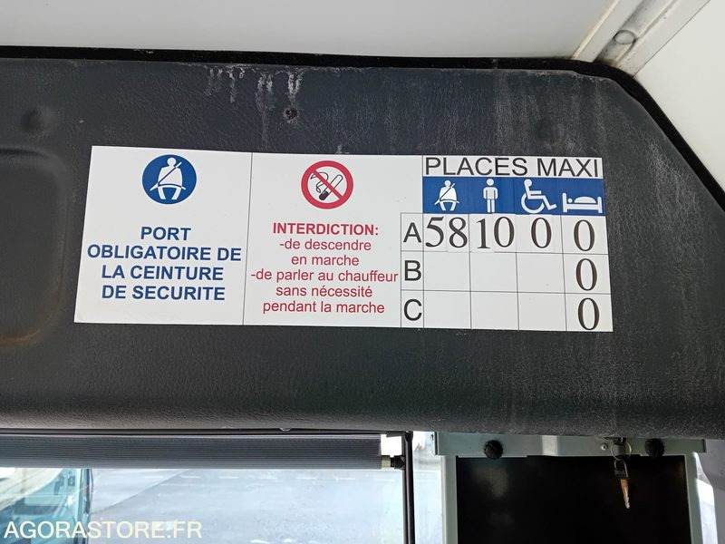 Schulbus FAST SCOLER 4 - CZ 609 AR - E5 - 2013 - 145000 KM -: das Bild 17 Schulbus FAST SCOLER 4 - CZ 609 AR - E5 - 2013 - 145000 KM -: das Bild 17