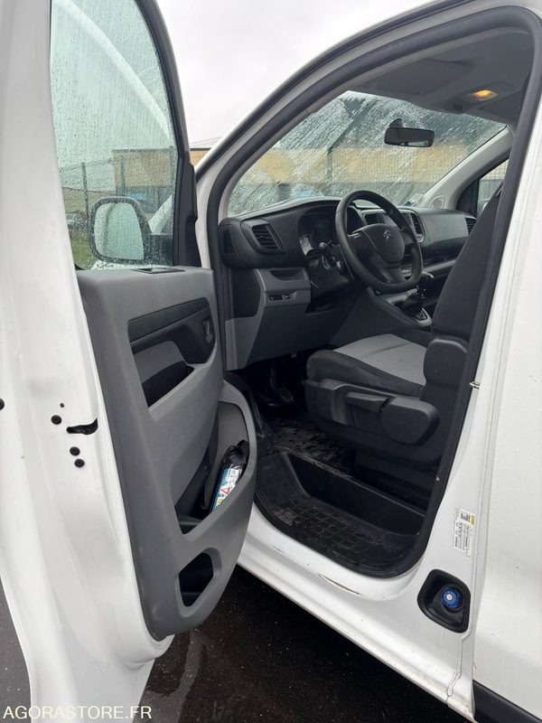 FB-572-MX - Roulant - CITROEN JUMPY SPACE TOURER - VP - 218 682 Kms - Kleinbus, Personentransporter: das Bild 5 FB-572-MX - Roulant - CITROEN JUMPY SPACE TOURER - VP - 218 682 Kms - Kleinbus, Personentransporter: das Bild 5