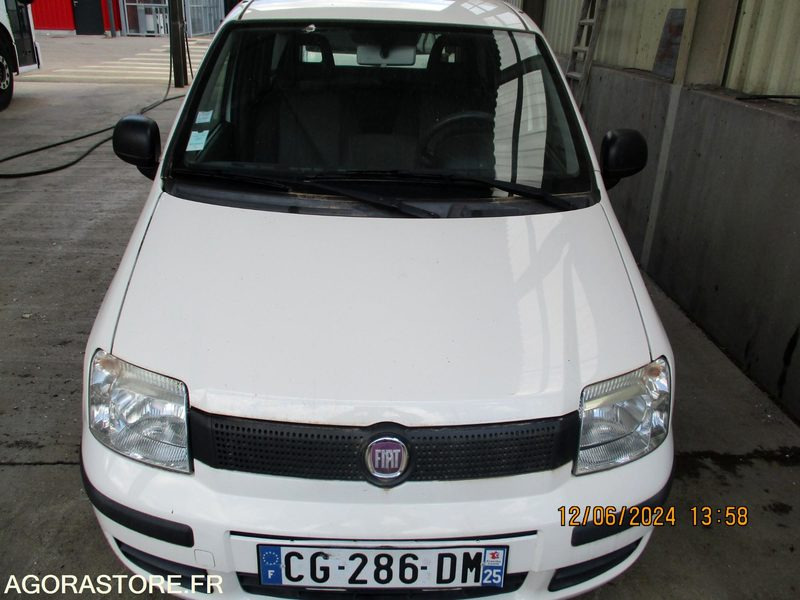 FIANT PANDA 1419 - PKW: das Bild 1 FIANT PANDA 1419 - PKW: das Bild 1