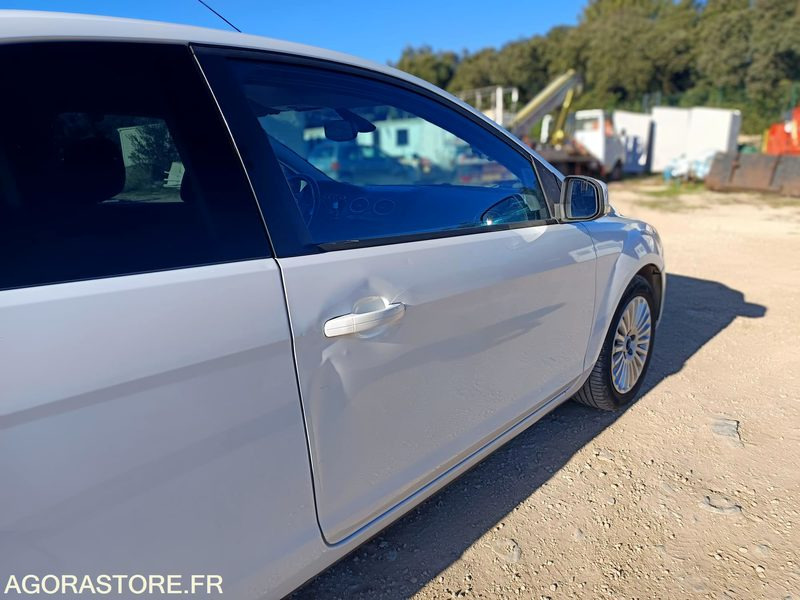 PKW FORD FOCUS 1.6 TDCI 90CH - 2009 - 187000KMS: das Bild 13 PKW FORD FOCUS 1.6 TDCI 90CH - 2009 - 187000KMS: das Bild 13