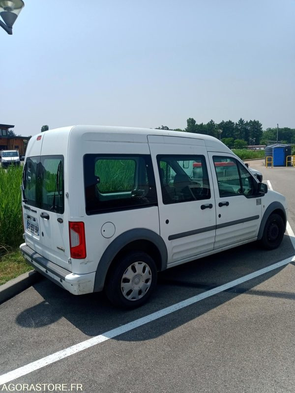 Ford Tournéo 5 places - Kleintransporter: das Bild 1 Ford Tournéo 5 places - Kleintransporter: das Bild 1