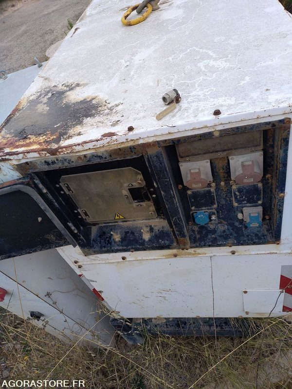 Groupe électrogène SDMO 60 kVA - Stromgenerator: das Bild 4 Groupe électrogène SDMO 60 kVA - Stromgenerator: das Bild 4