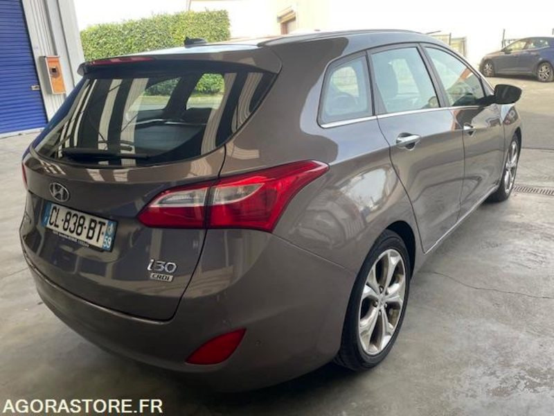 I30 SW PACK PREMIUM 1.6CRDI128cv. 09/2012. 131760 KM - PKW: das Bild 3 I30 SW PACK PREMIUM 1.6CRDI128cv. 09/2012. 131760 KM - PKW: das Bild 3