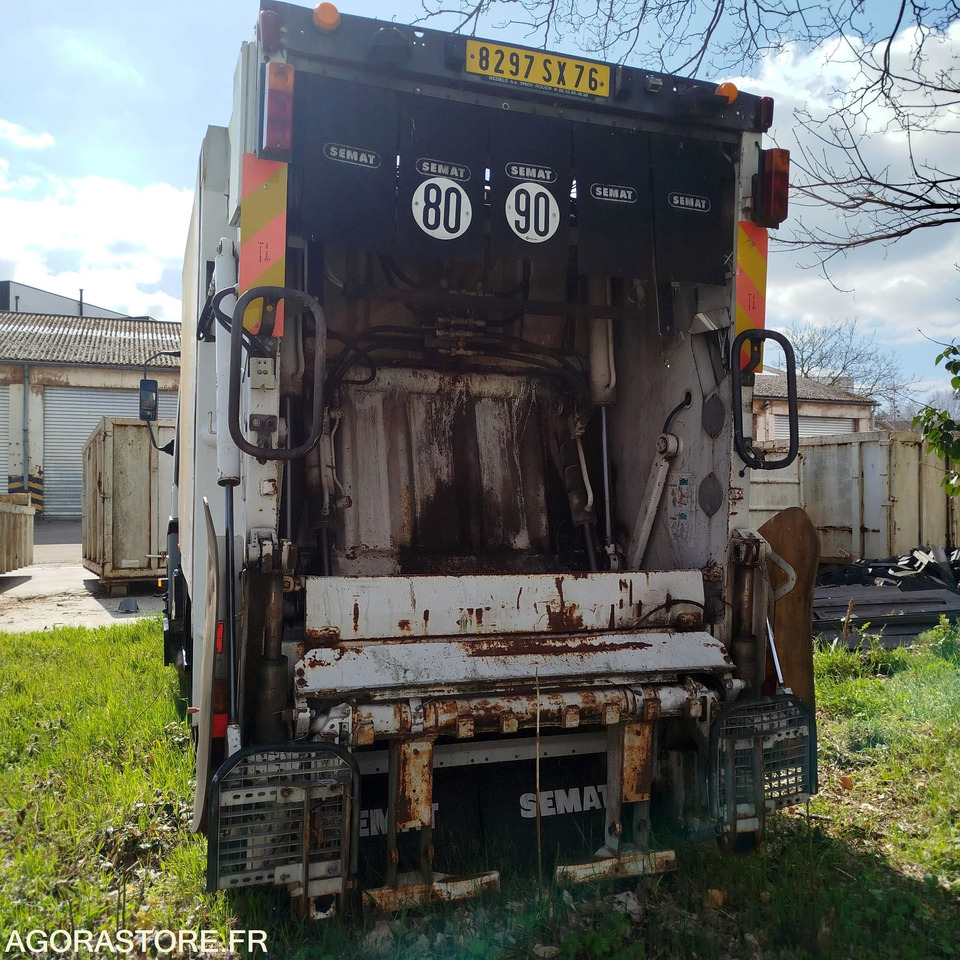 IVECO 100E1K SEMAT - Müllwagen: das Bild 3 IVECO 100E1K SEMAT - Müllwagen: das Bild 3