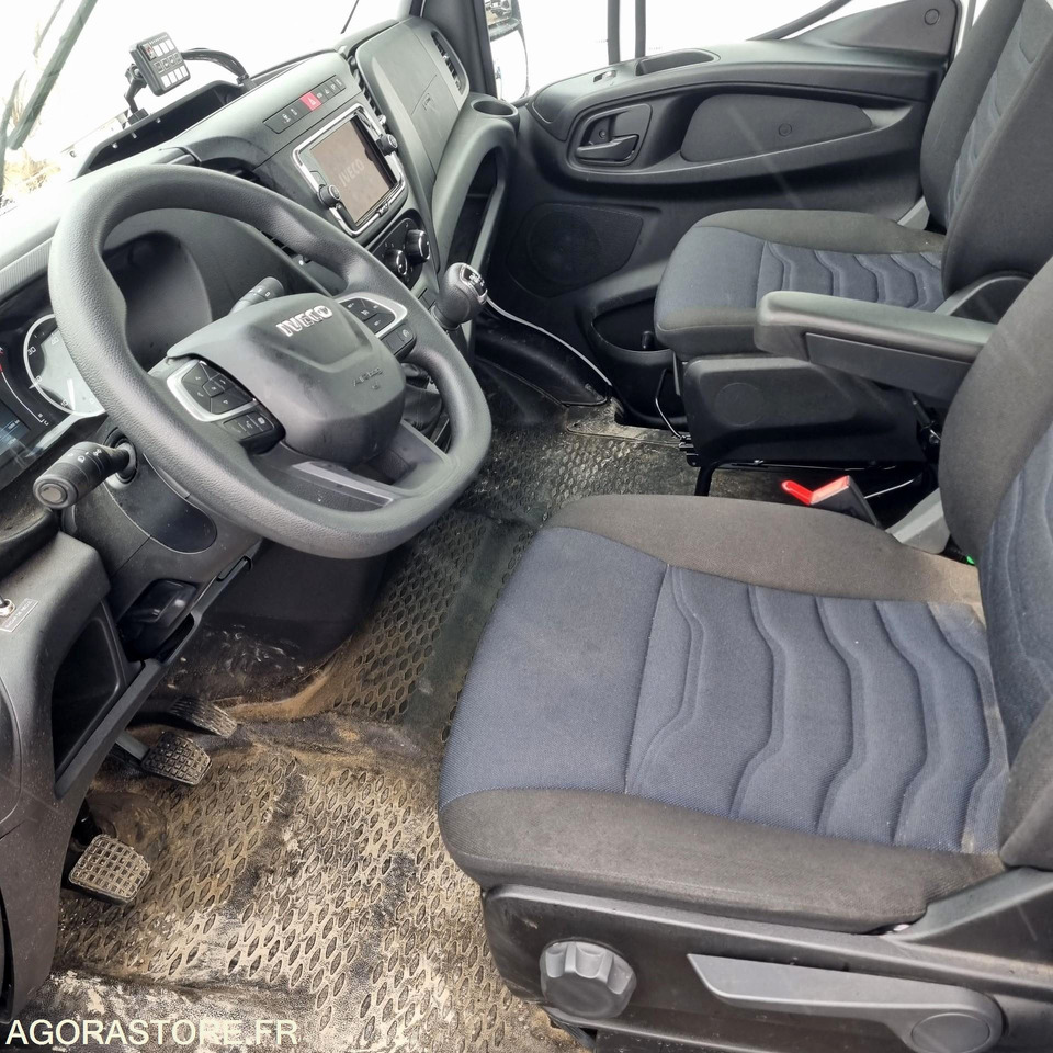 IVECO - 35S16 NACELLE - 2020 / 21000 KM - Kastenwagen: das Bild 5 IVECO - 35S16 NACELLE - 2020 / 21000 KM - Kastenwagen: das Bild 5