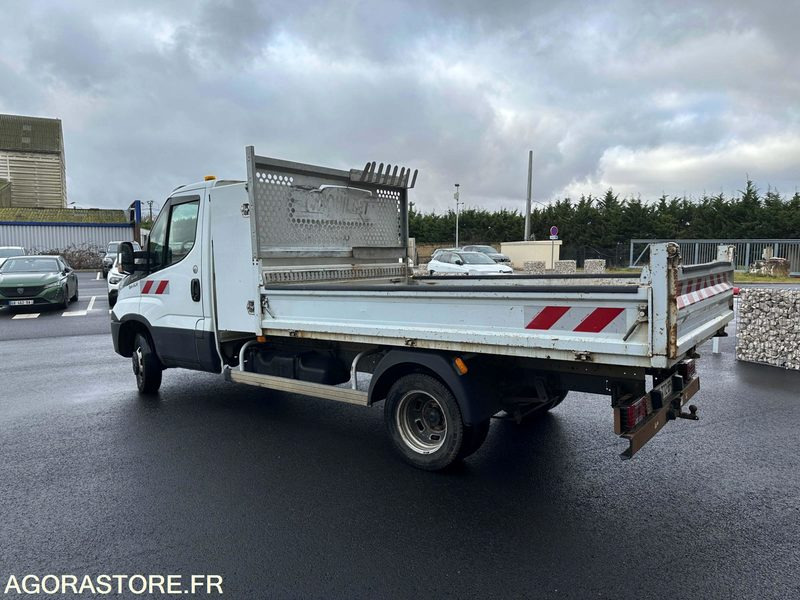 IVECO DAILY CHASSIS CABINE- 2019- 134920KM - Kipper Transporter: das Bild 3 IVECO DAILY CHASSIS CABINE- 2019- 134920KM - Kipper Transporter: das Bild 3