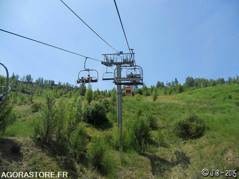 Installation "télésiège" - 2002 - Pomagalski - Werkzeug/ Gerät: das Bild 4 Installation "télésiège" - 2002 - Pomagalski - Werkzeug/ Gerät: das Bild 4