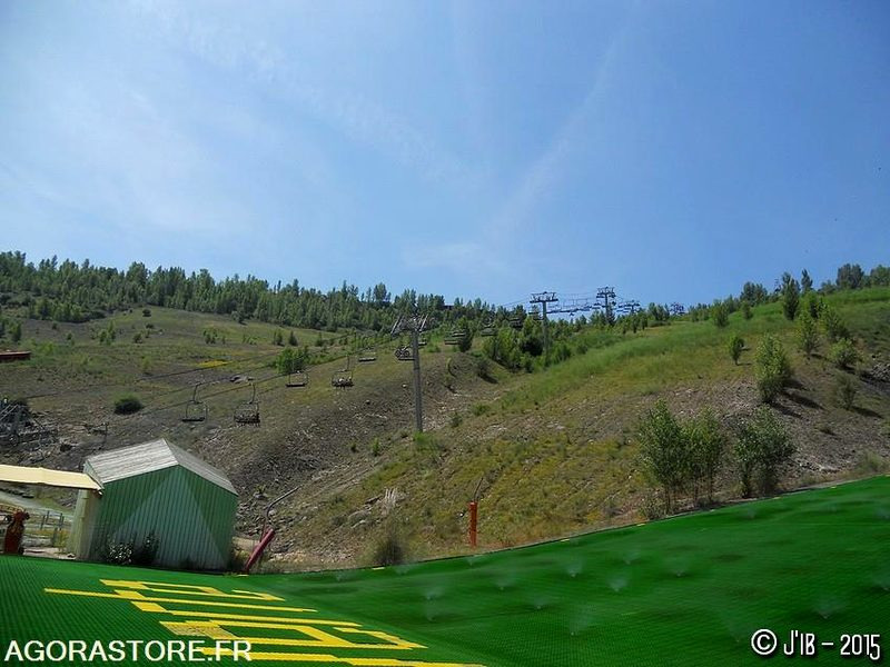 Installation "télésiège" - 2002 - Pomagalski - Werkzeug/ Gerät: das Bild 1 Installation "télésiège" - 2002 - Pomagalski - Werkzeug/ Gerät: das Bild 1