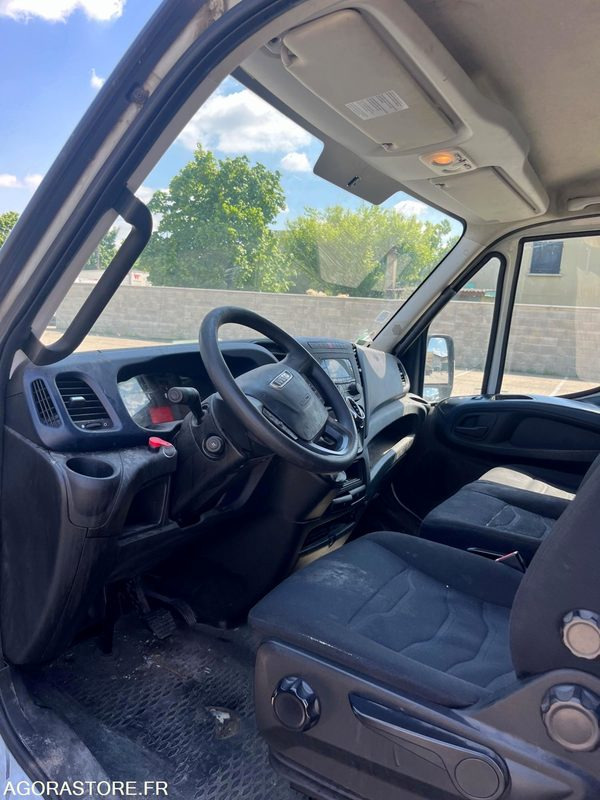 Iveco Daily 35C BVA - 2019 - 118 200km - Kastenwagen: das Bild 5 Iveco Daily 35C BVA - 2019 - 118 200km - Kastenwagen: das Bild 5