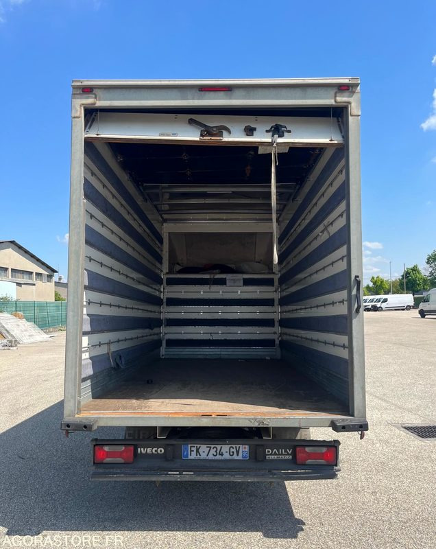 Iveco Daily 35C BVA - 2019 - 118 200km - Kastenwagen: das Bild 3 Iveco Daily 35C BVA - 2019 - 118 200km - Kastenwagen: das Bild 3