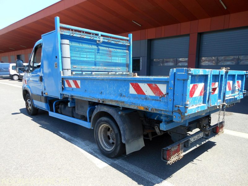 Iveco Daily 35C15 3.0 litres 146cv tri benne - Kipper Transporter: das Bild 4 Iveco Daily 35C15 3.0 litres 146cv tri benne - Kipper Transporter: das Bild 4