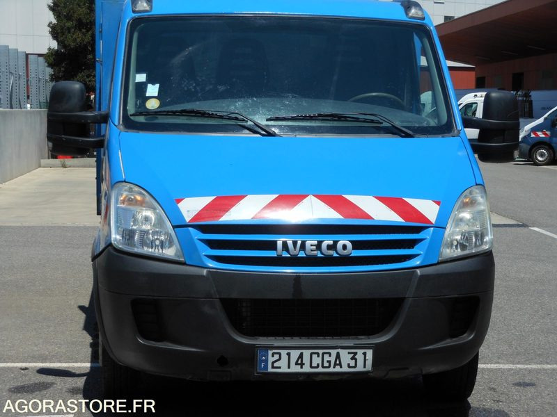 Iveco Daily 35C15 3.0 litres 146cv tri benne - Kipper Transporter: das Bild 2 Iveco Daily 35C15 3.0 litres 146cv tri benne - Kipper Transporter: das Bild 2