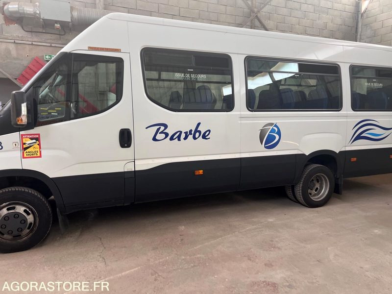 Iveco daily 08/2016 22 +1 places 240 000 kms - Schulbus: das Bild 2 Iveco daily 08/2016 22 +1 places 240 000 kms - Schulbus: das Bild 2