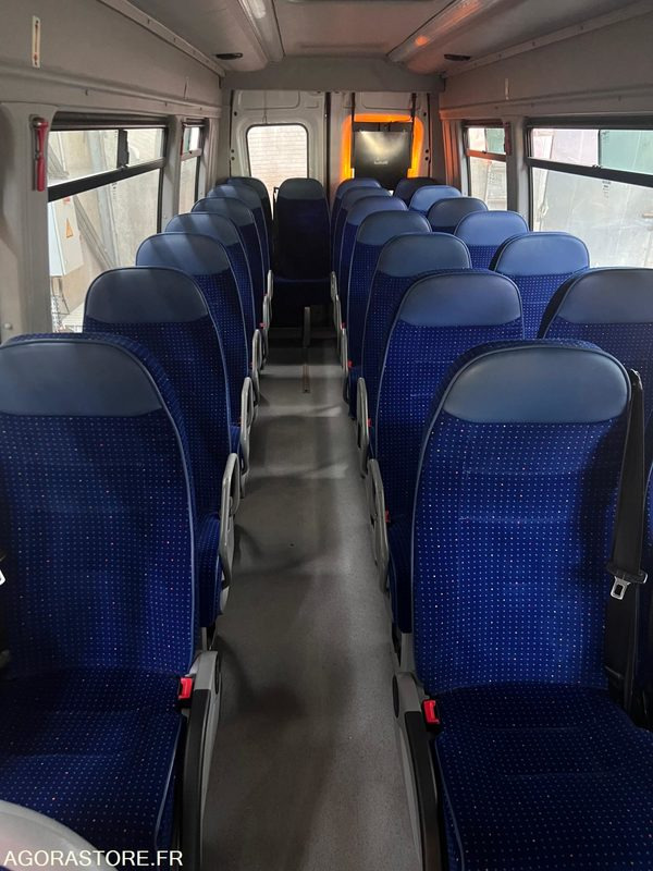 Iveco daily 08/2016 22 +1 places 240 000 kms - Schulbus: das Bild 4 Iveco daily 08/2016 22 +1 places 240 000 kms - Schulbus: das Bild 4