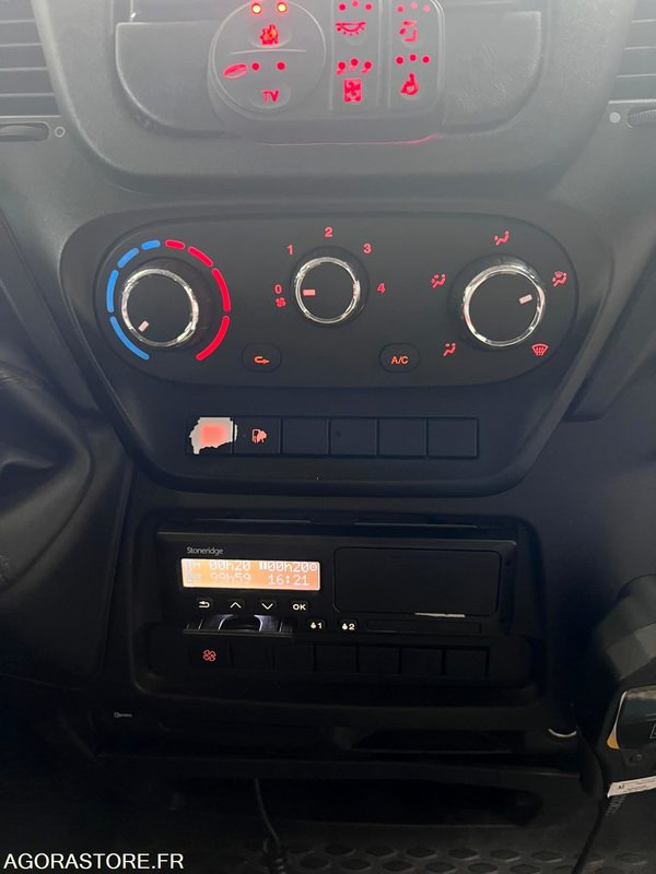 Iveco daily 08/2016 22 +1 places 240 000 kms - Schulbus: das Bild 5 Iveco daily 08/2016 22 +1 places 240 000 kms - Schulbus: das Bild 5