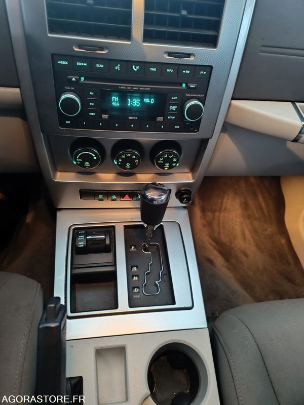 Jeep Cherokee IV 2.8 CRD Jamboree - 2009 - 193 000 KM - PKW: das Bild 4 Jeep Cherokee IV 2.8 CRD Jamboree - 2009 - 193 000 KM - PKW: das Bild 4