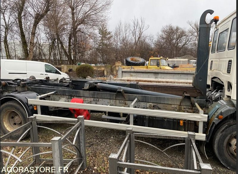 CAMION AMPLIROLL IVECO EUROCARGO - LKW: das Bild 4 CAMION AMPLIROLL IVECO EUROCARGO - LKW: das Bild 4